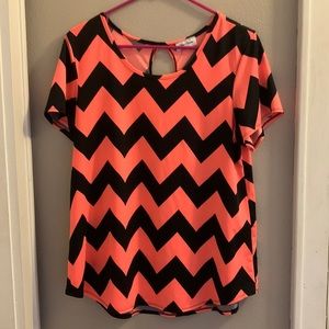 Cute chevron print top